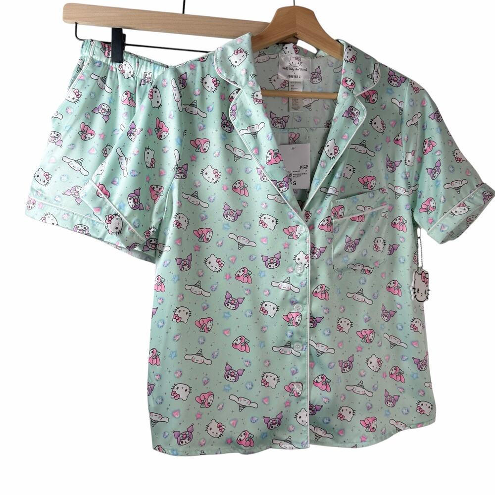 New Sanrio Hello Kitty & Friends x Forever 21 Satin Pajama Set Size S